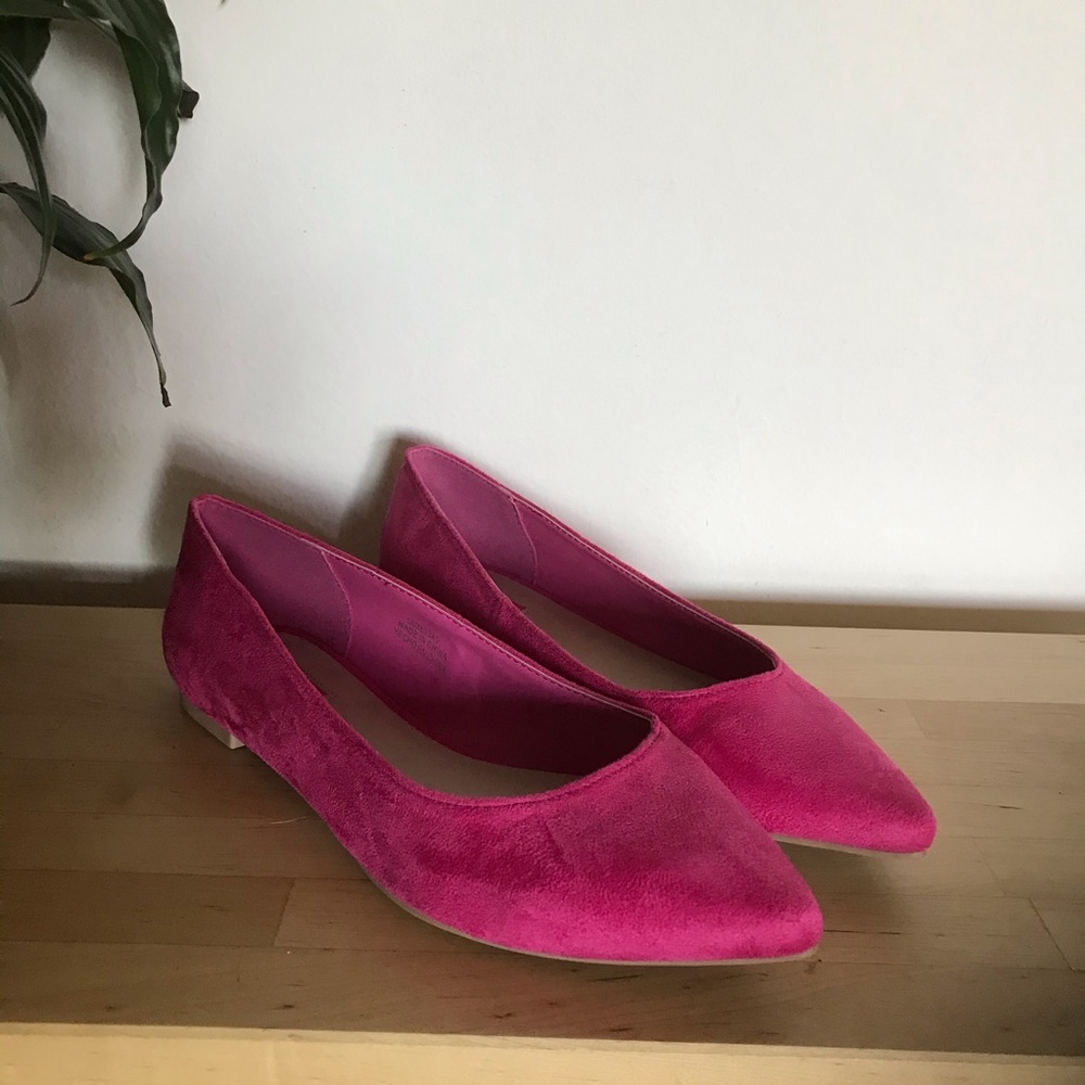 Hot-Pink Pointed Flats